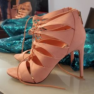 Madden Girl Lace Up Heels 👠size 10M